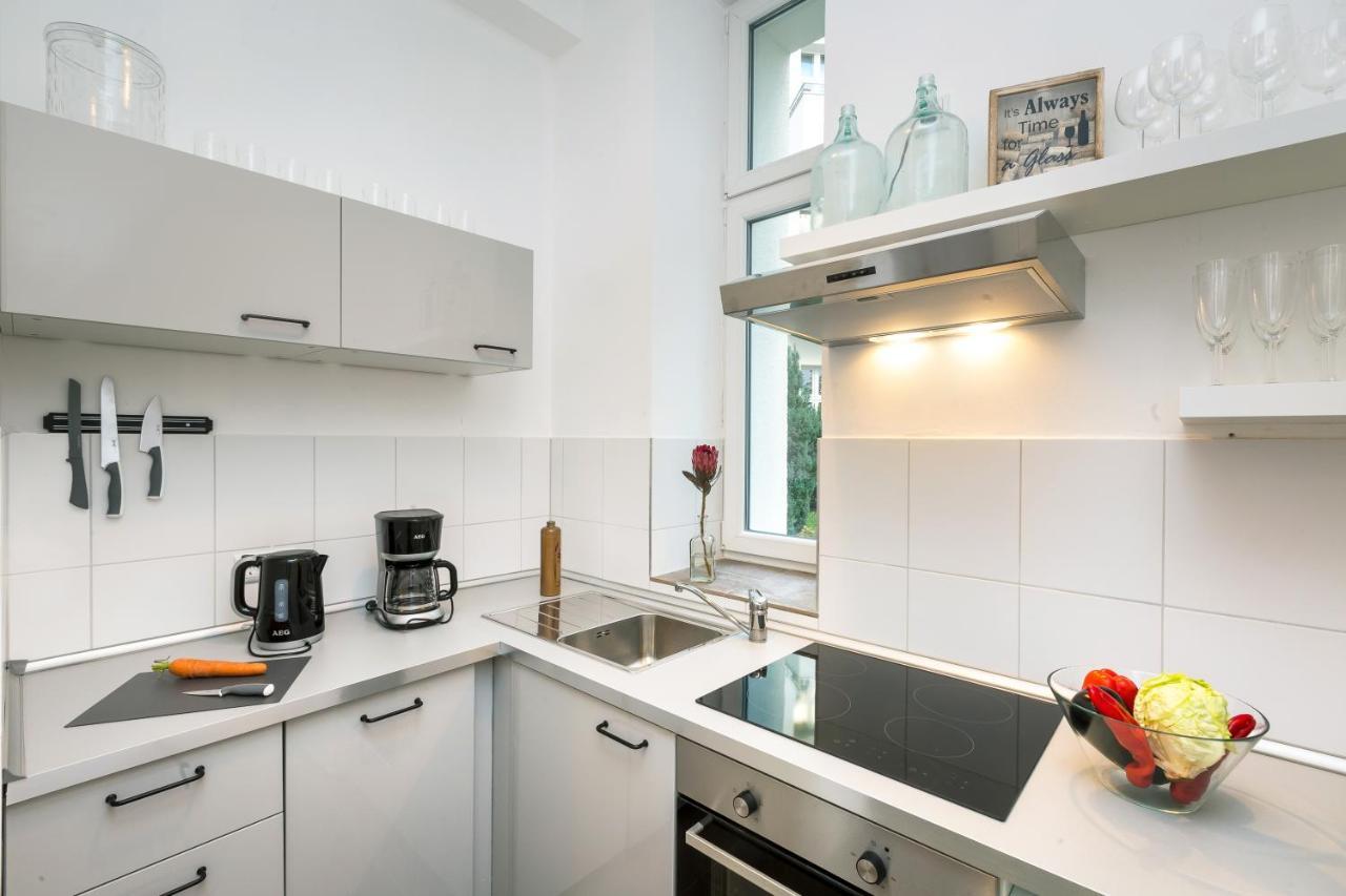 Newton-Appartement Mit 3 Schlafzimmern Berlin Kültér fotó